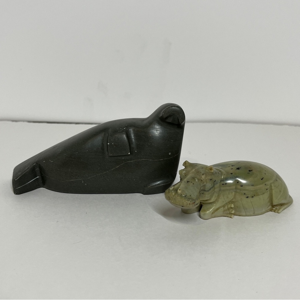 Vintage Inuit Canada Soapstone Carved Sea Lion Seal Hippo Hippopotamus Figurine